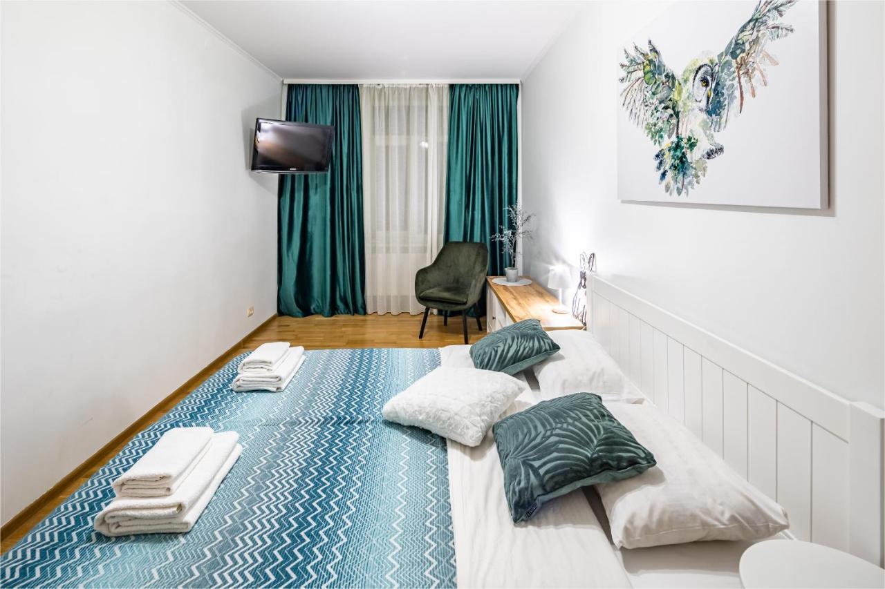 The Main Square! 2 Separated Bedrooms, Balcony Lviv Dış mekan fotoğraf